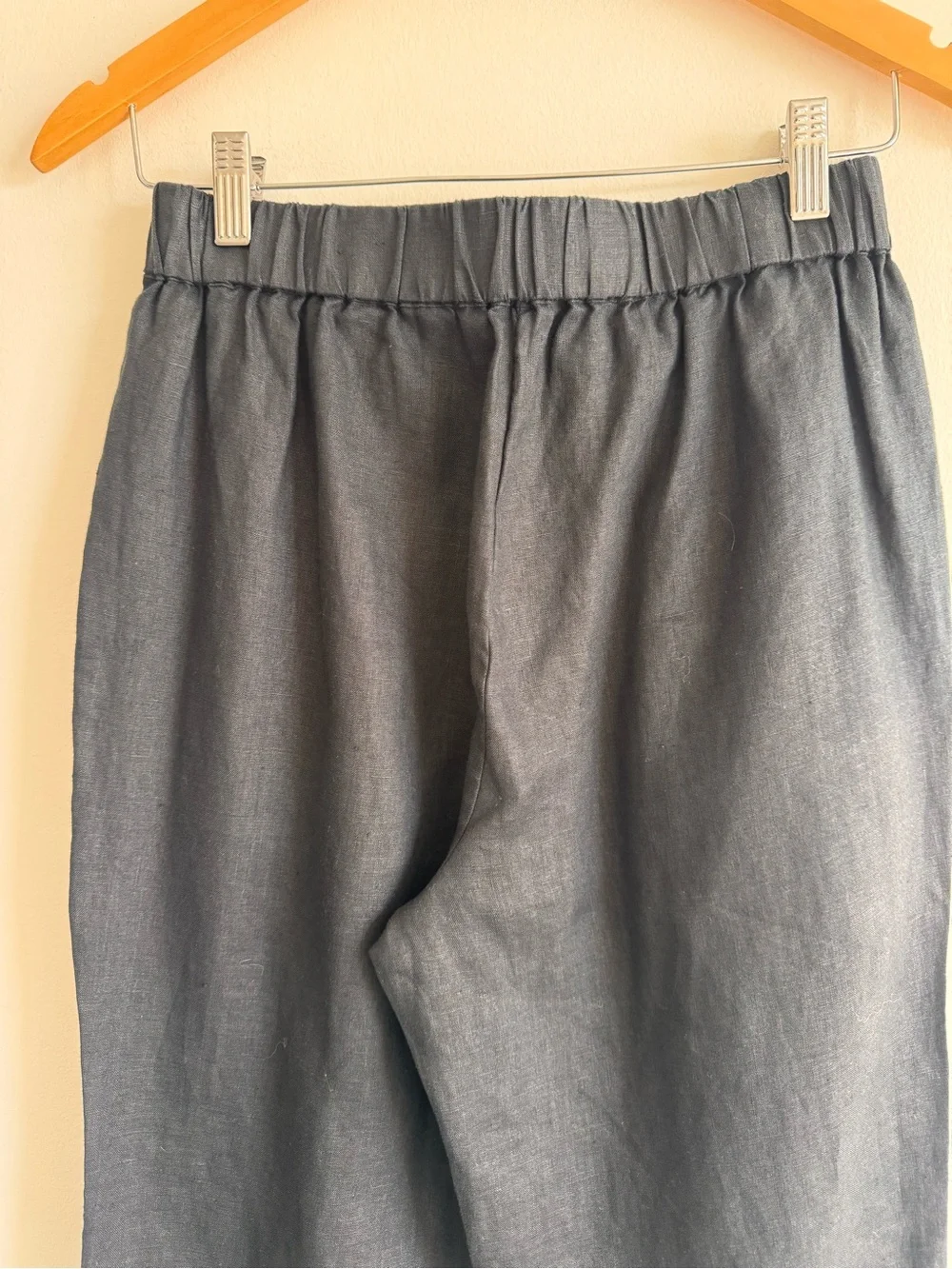 Quince | 100% European Linen Tapered Ankle Pants in Black Small